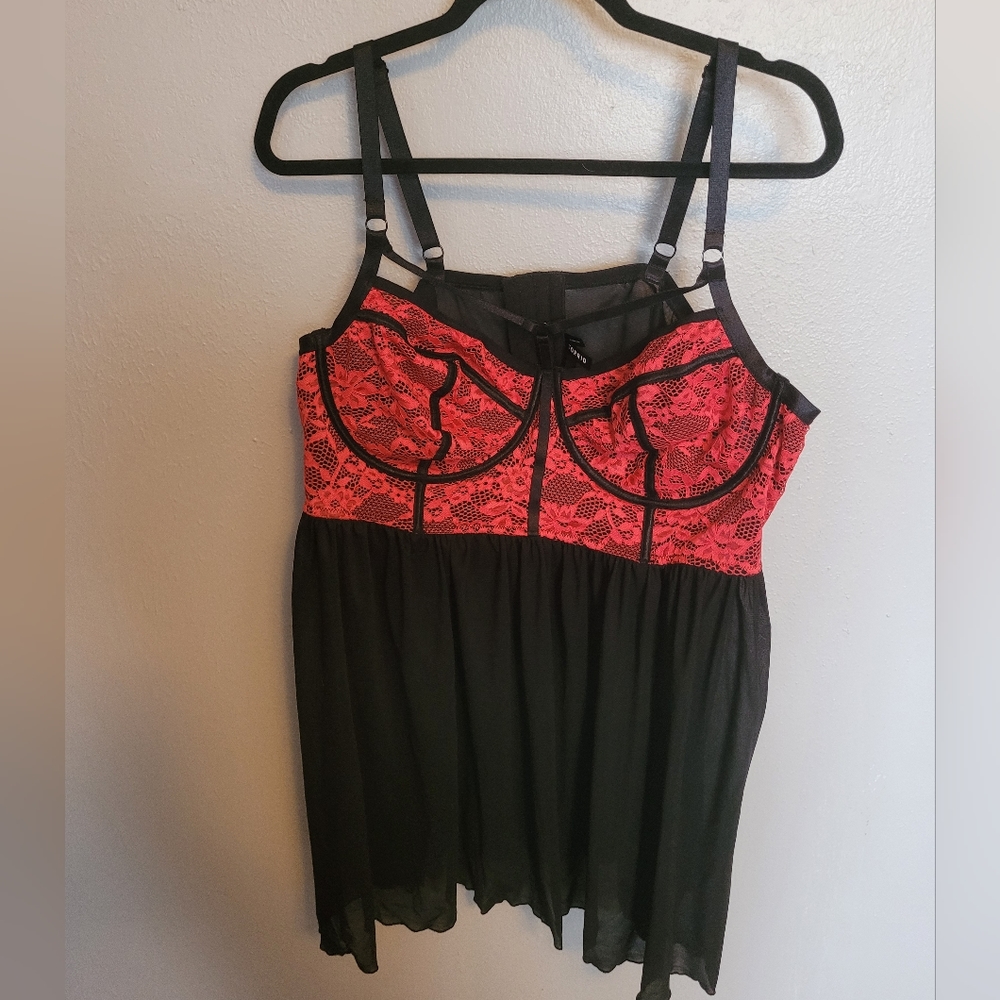 Torrid Plus Size Babydoll Size 5 Red Lace